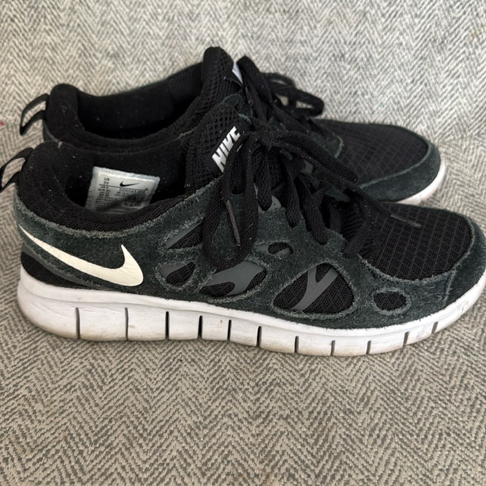 Nike Sneakers Kids size 7Y women US 8